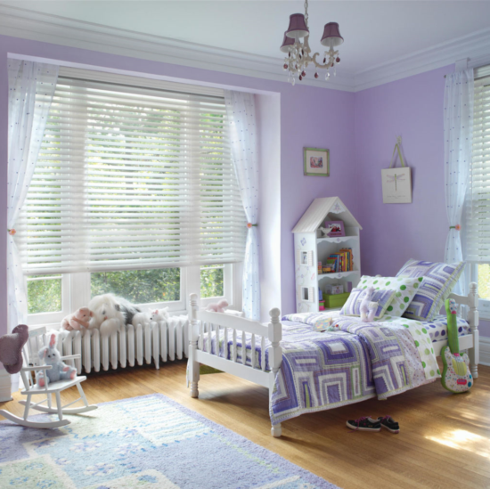 Алюминиевые горизонтальные жалюзи в детскую комнату