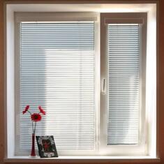 Алюминиевые горизонтальные жалюзи для домашних окон цена. Купить в «Мастерская Жалюзи»